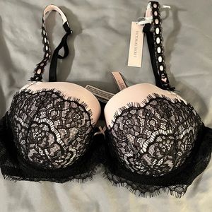 Vicotorias Secret Dream Angels lines Demi bra